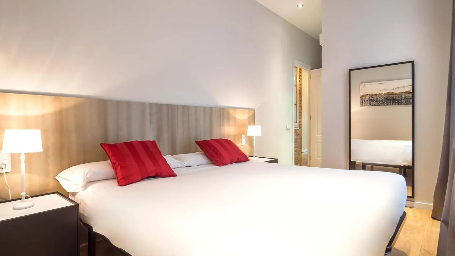 Rent Top Apartments Rambla Catalunya Barcelona 0*,  España