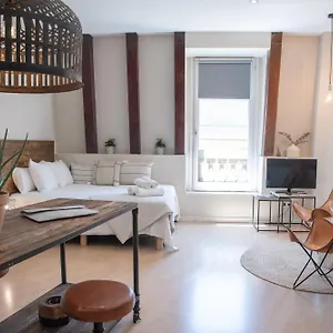 Apartment El Alma De Ramblas, Barcelona