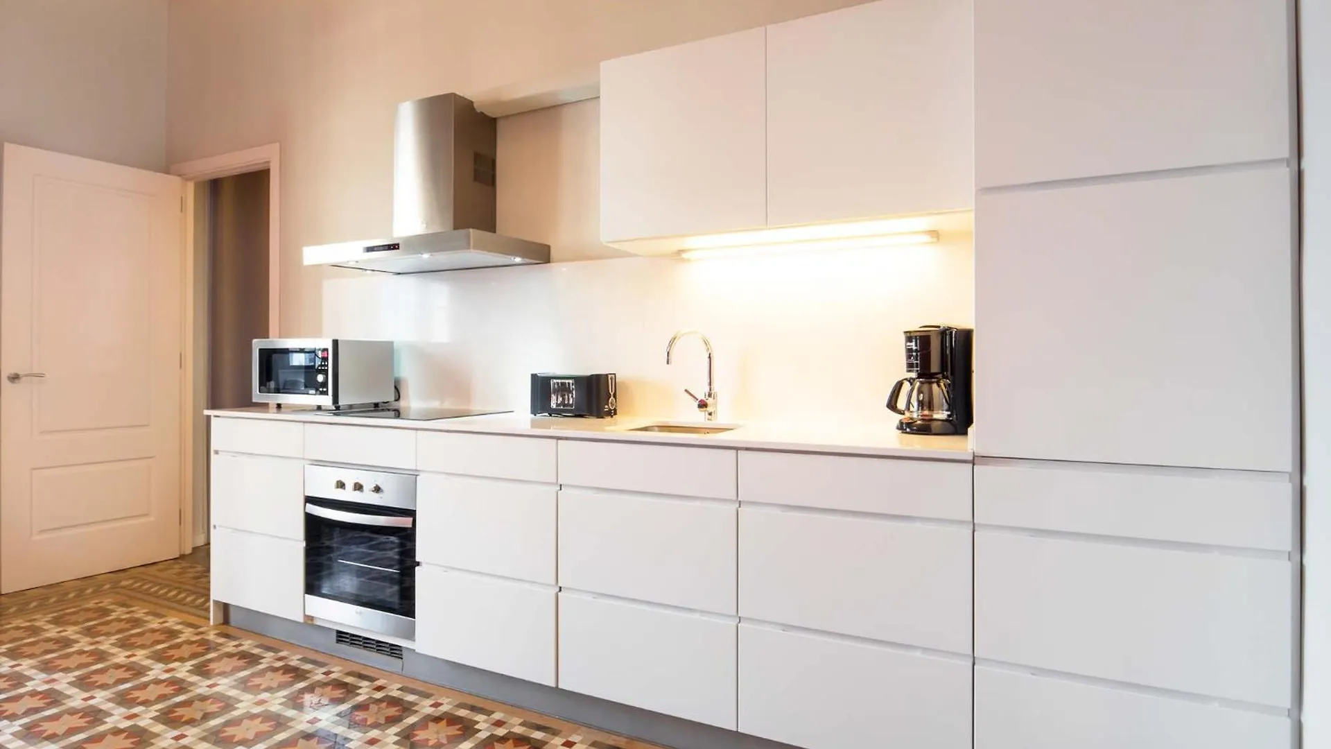 Rent Top Apartments Rambla Catalunya Барселона Испания