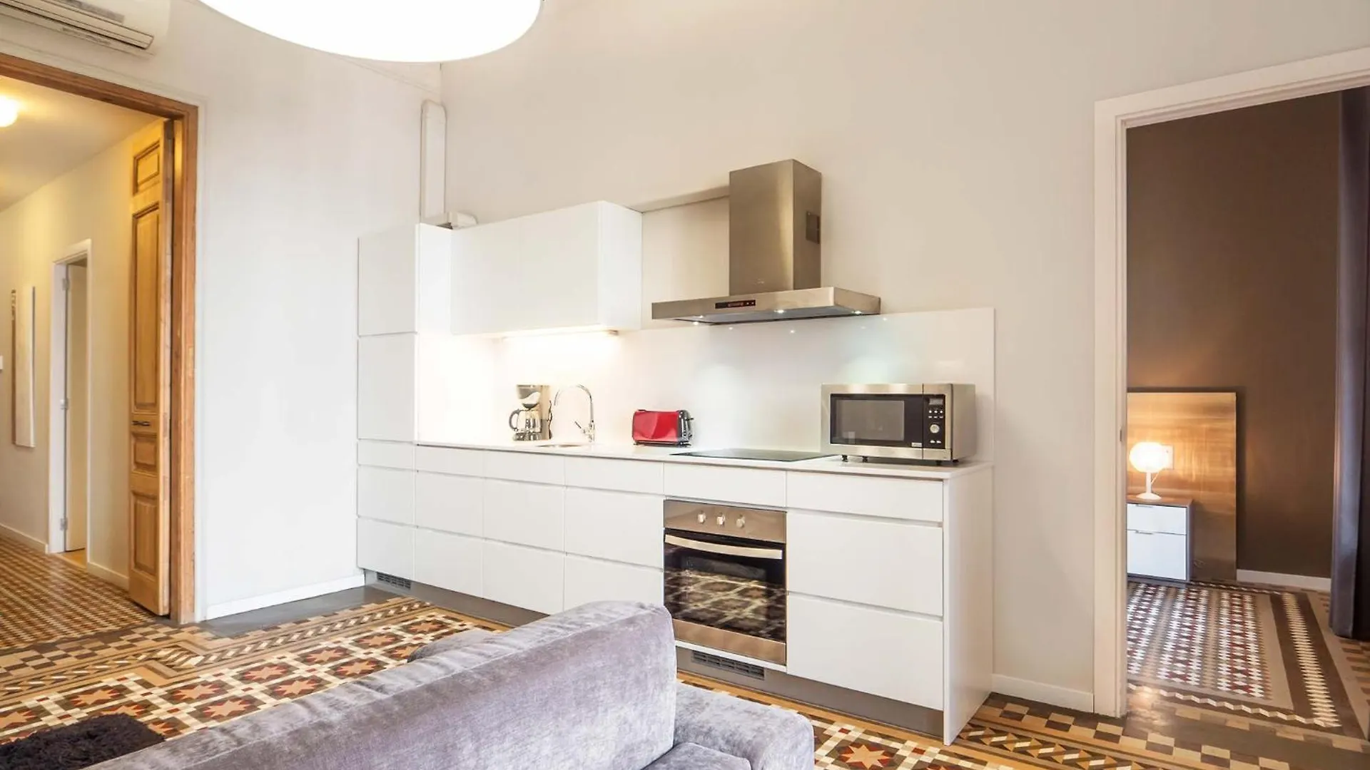 Rent Top Apartments Rambla Catalunya Барселона 0*,  Испания
