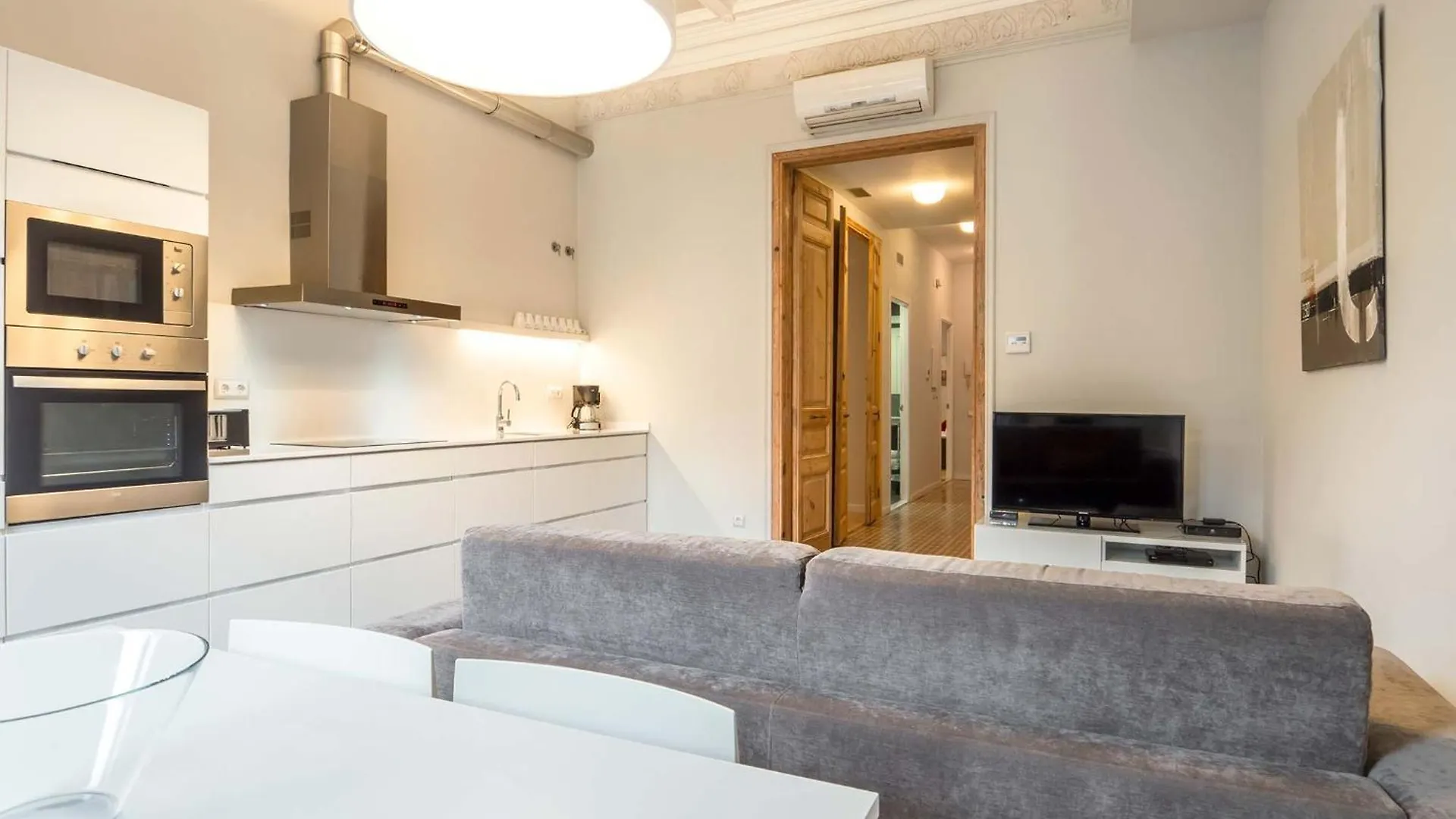 Rent Top Apartments Rambla Catalunya Barcellona