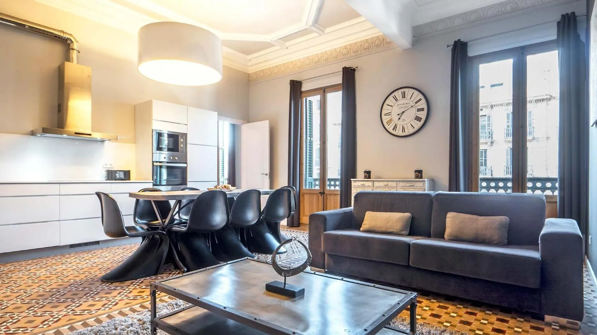 Rent Top Apartments Rambla Catalunya Барселона