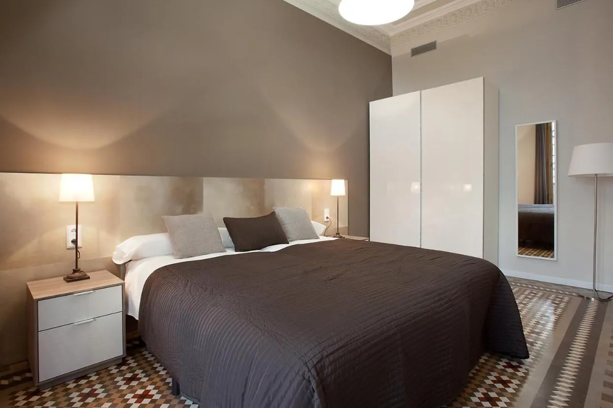 Rent Top Apartments Rambla Catalunya Barcellona