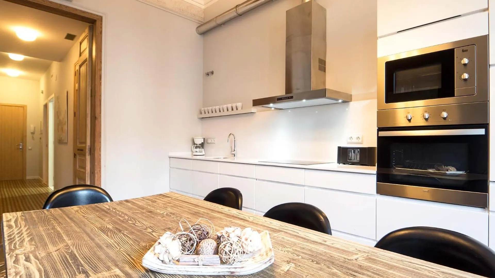 Rent Top Apartments Rambla Catalunya Barcellona