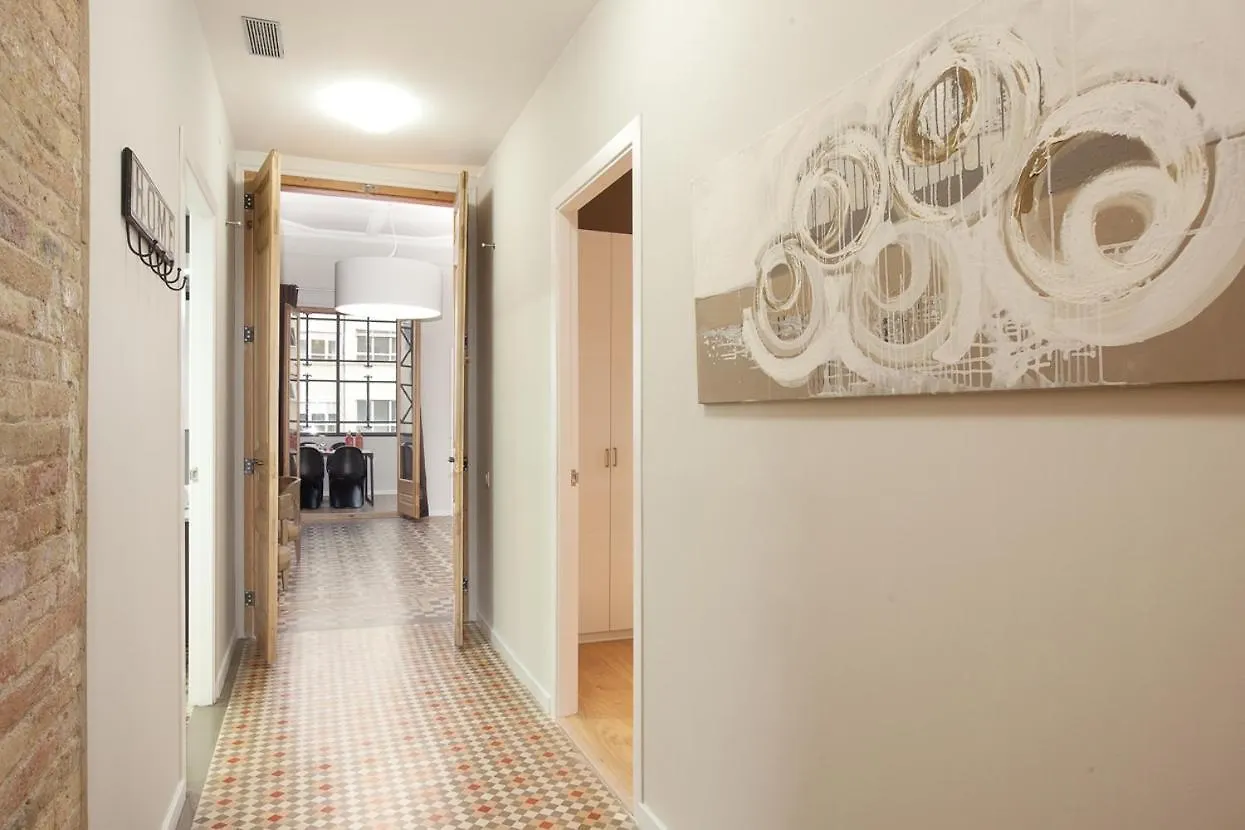 Rent Top Apartments Rambla Catalunya Барселона