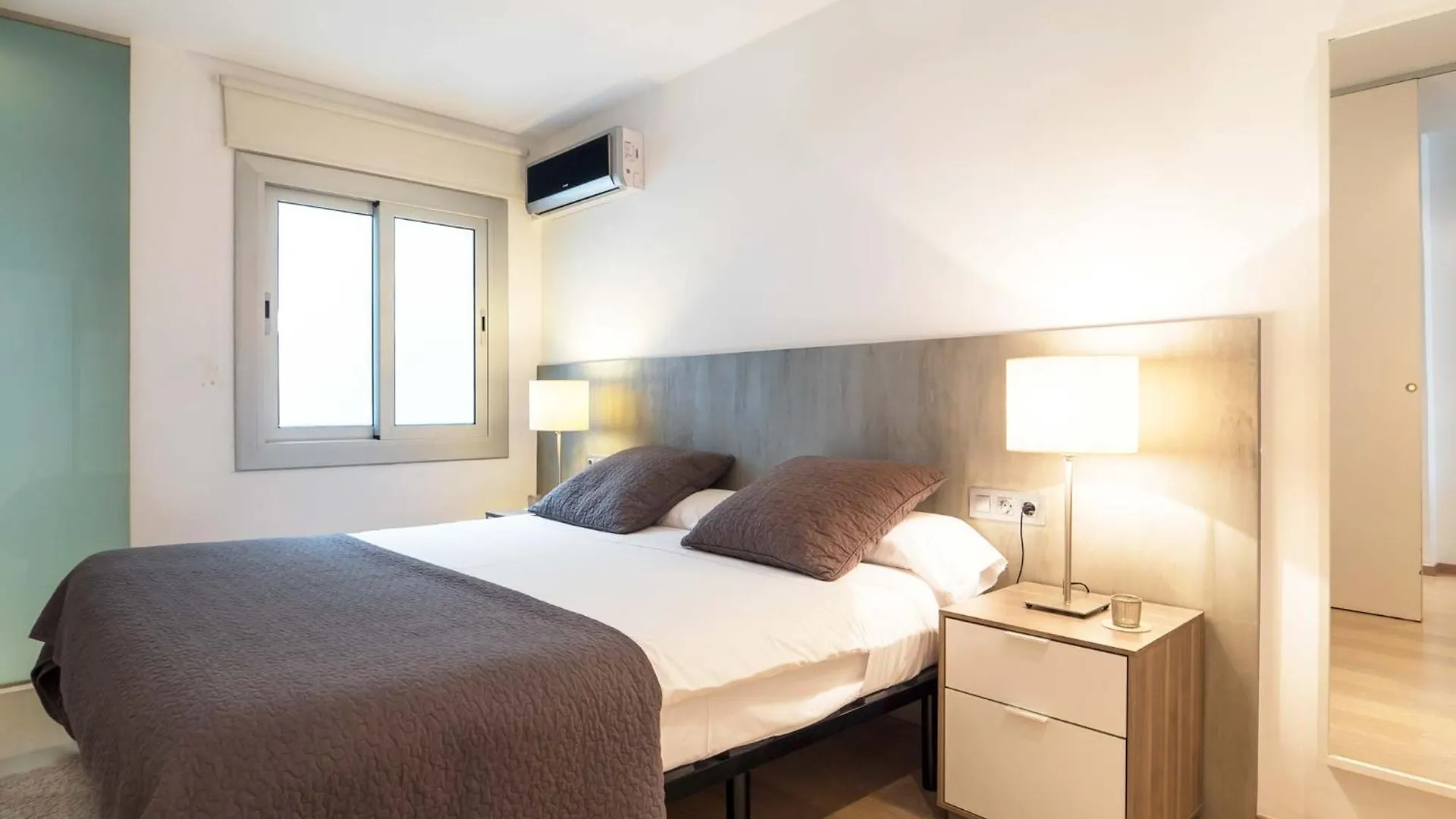 Rent Top Apartments Rambla Catalunya Барселона
