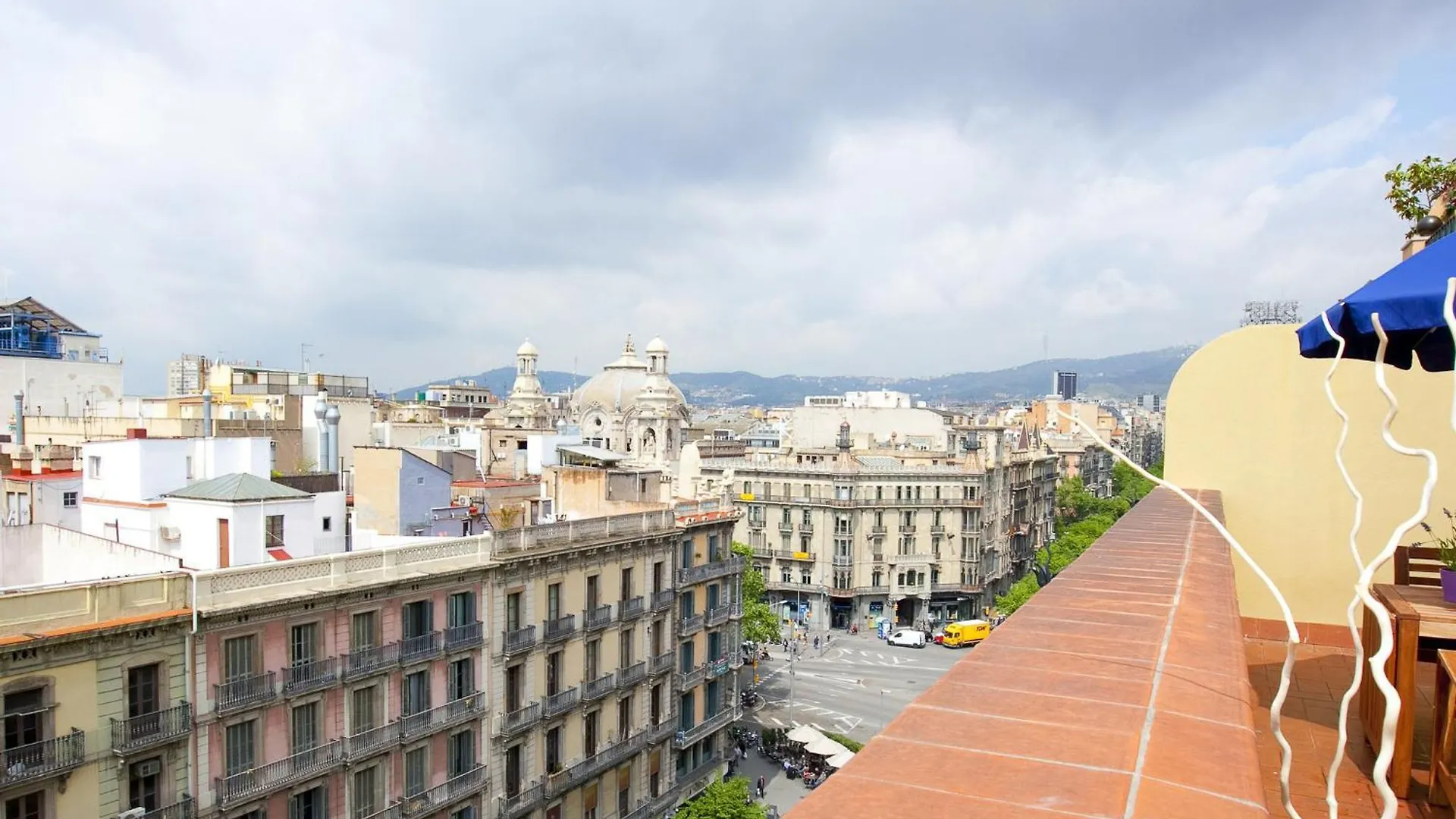 Rent Top Apartments Rambla Catalunya Barcellona Spagna