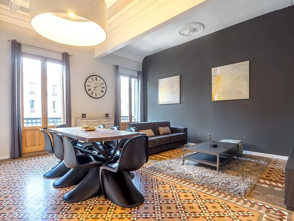 Rent Top Apartments Rambla Catalunya Барселона