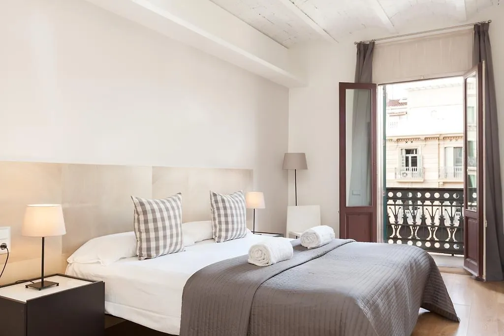 Rent Top Apartments Rambla Catalunya Barcellona Spagna