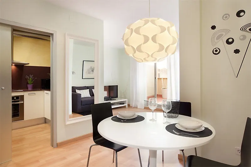 Rent Top Apartments Rambla Catalunya Barcellona Spagna